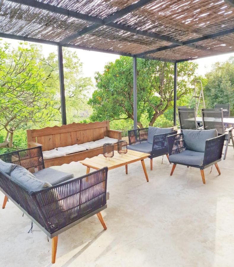 Casa Rural en Candeleda con piscina y un maravilloso jardín Exterior foto
