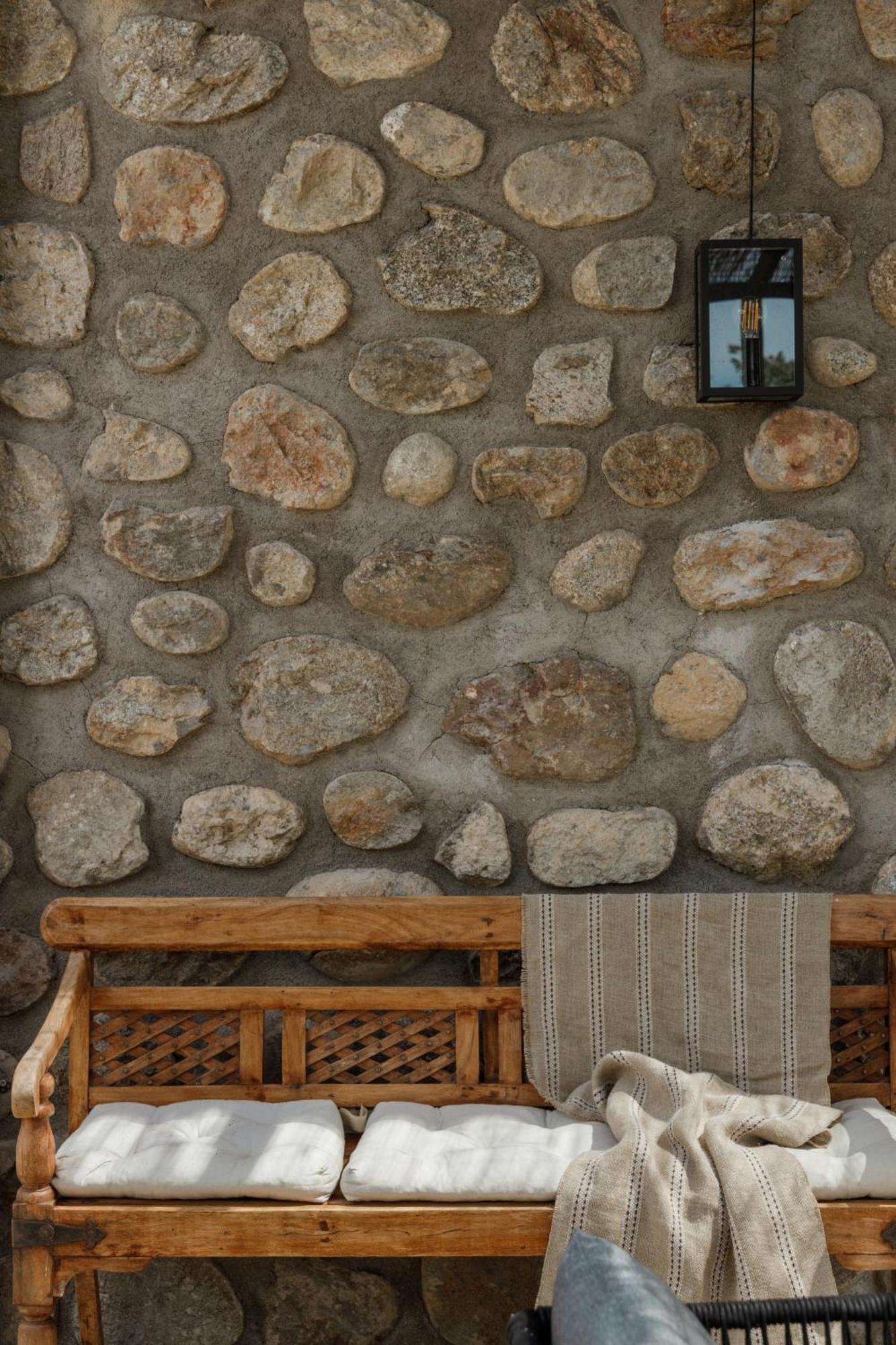 Casa Rural en Candeleda con piscina y un maravilloso jardín Exterior foto